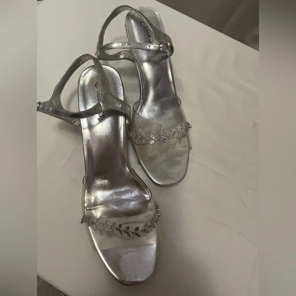 Chic Clear Women's Heels with Silver Straps